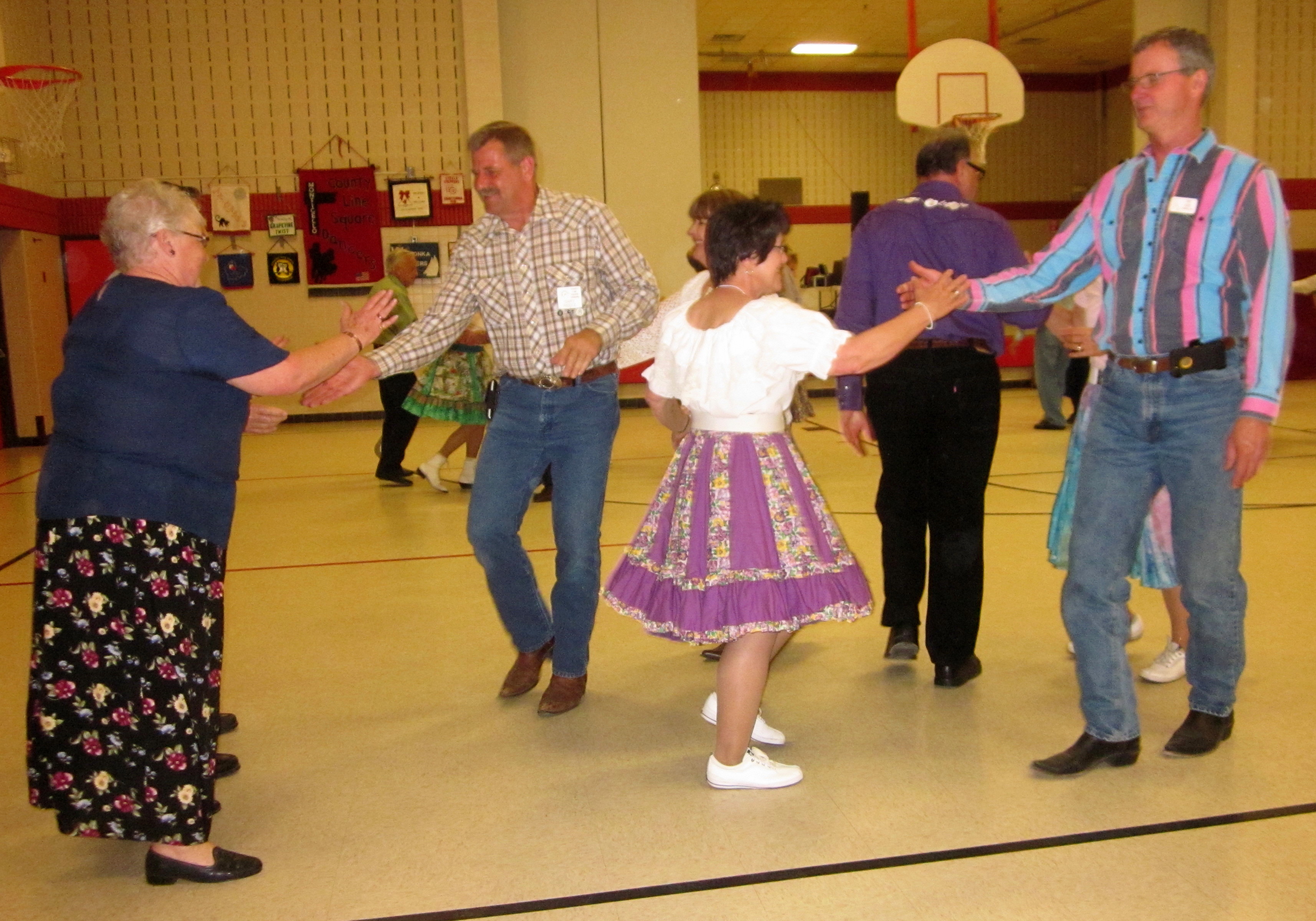 County Line Squares Square Dance Minnesota, Inc.
